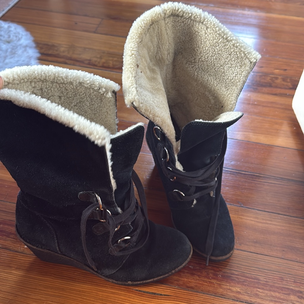 Cole Haan Wedge Heel Snow Boots Black Waterproof Well Worn